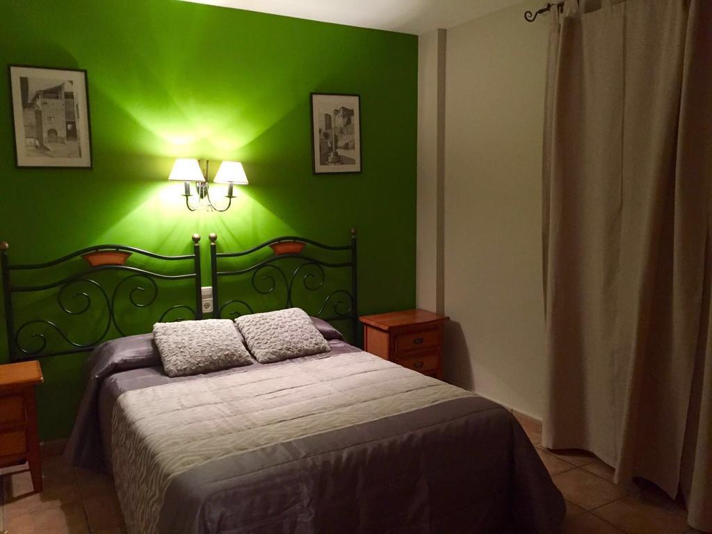 Apartamentos Residencial Fornocal Alquézar Eksteriør bilde
